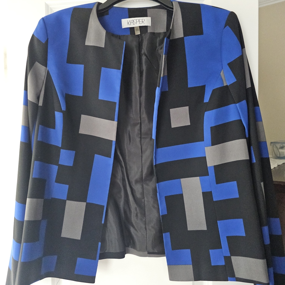 Kasper Women's Bold Blue and Black Patterned Blazer